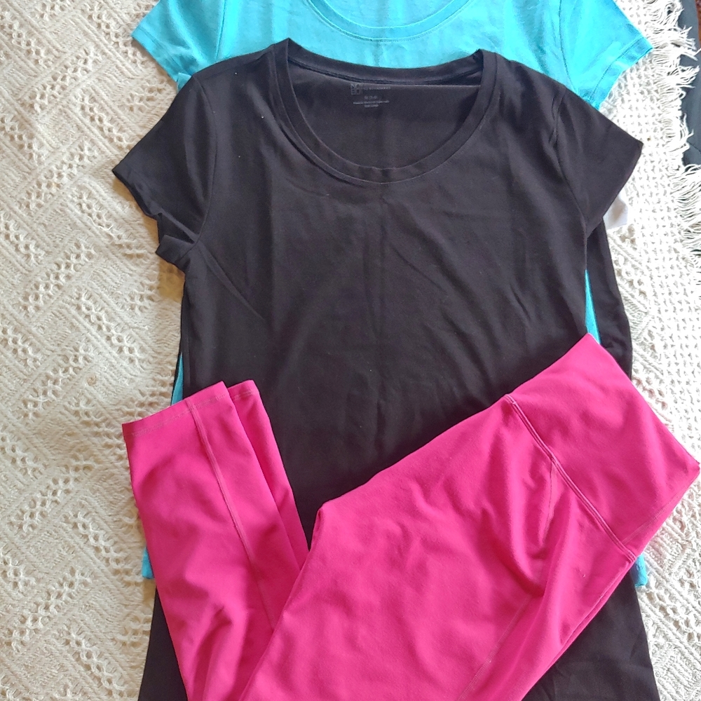 Leggings and t-shirts